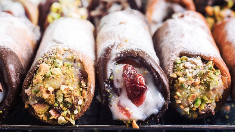Homemade Sicilian cannolis