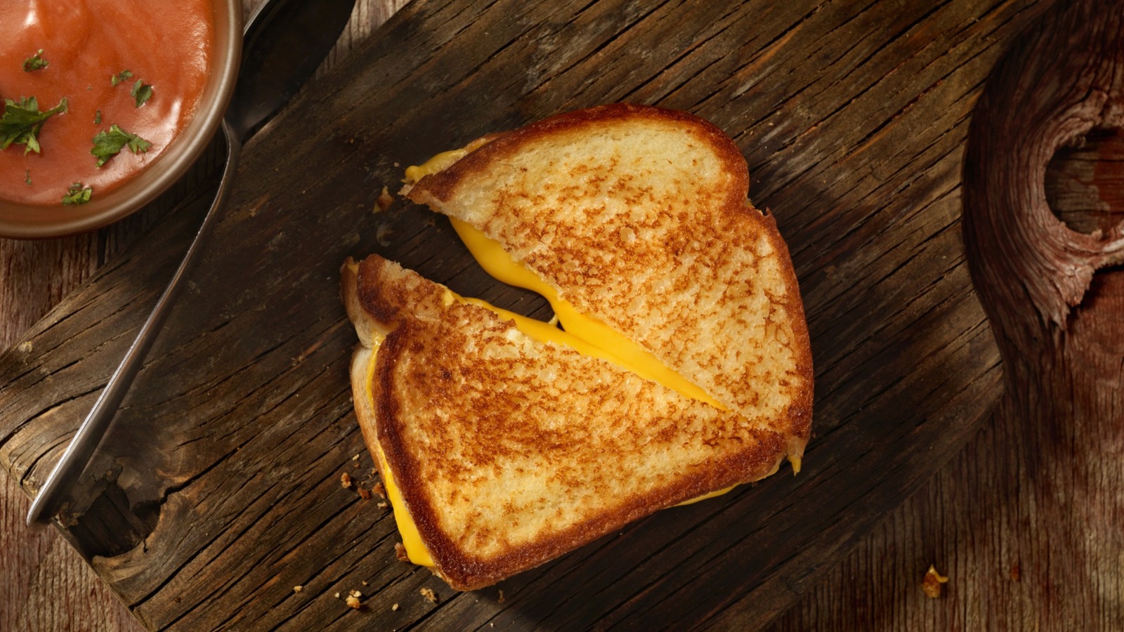 The Best Bread For A Classic, No-Frills Grilled Cheese