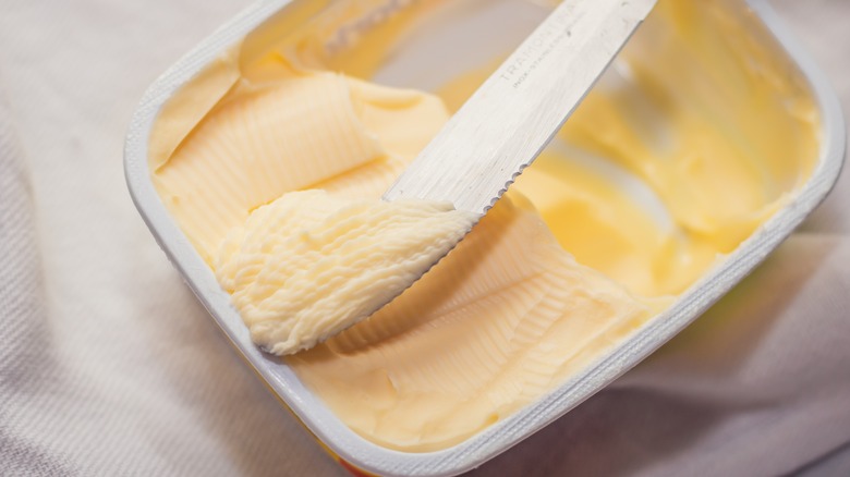 tub of margarine