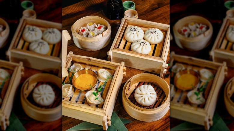 Different steam bun offerings as Wu Zhao