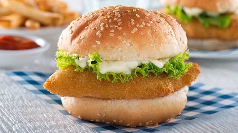 Fried fish sandwich with sauce