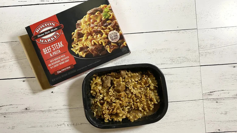 Beef steak pasta by Boston Market packet and the open bowl