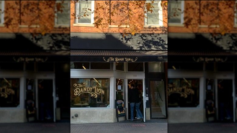 Exterior of The Dandy Lion