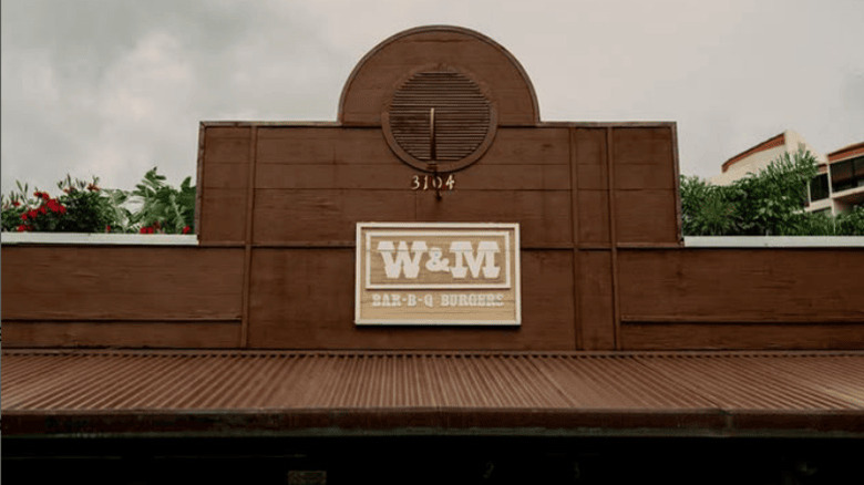 The W & M Bar B-Q Burger storefront