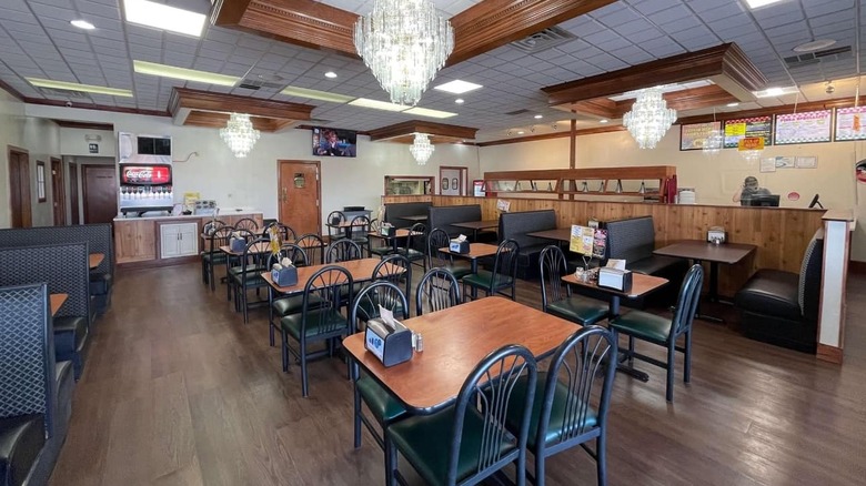 The dining room at Pizzaville in Avon, Indiana.