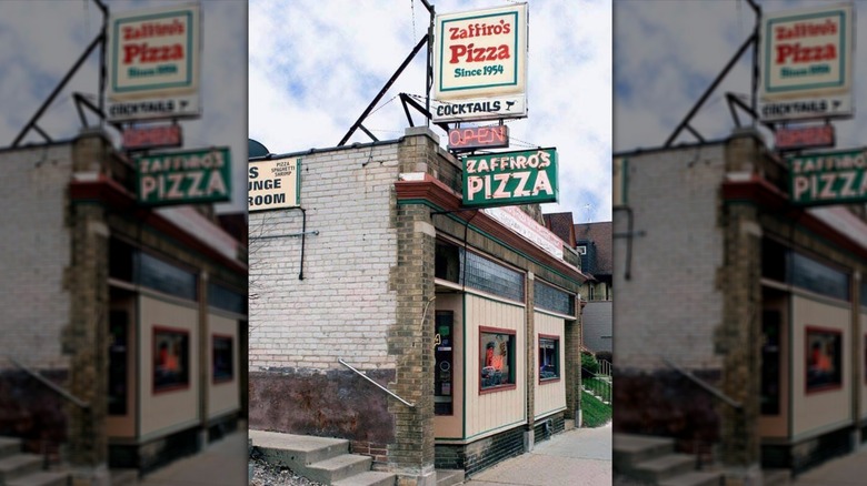 The brick exterior of Zaffiro's Pizza