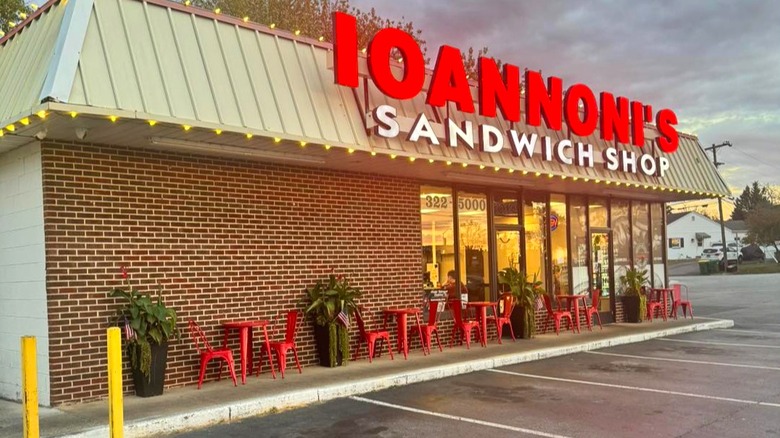 Exterior of Ioannoni's Specialty Sandwiches