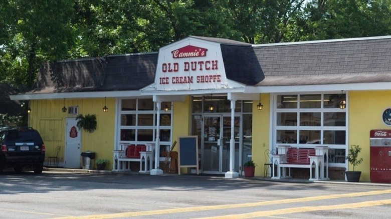 Exterior of Cammie's Old Dutch Ice Cream Shoppe