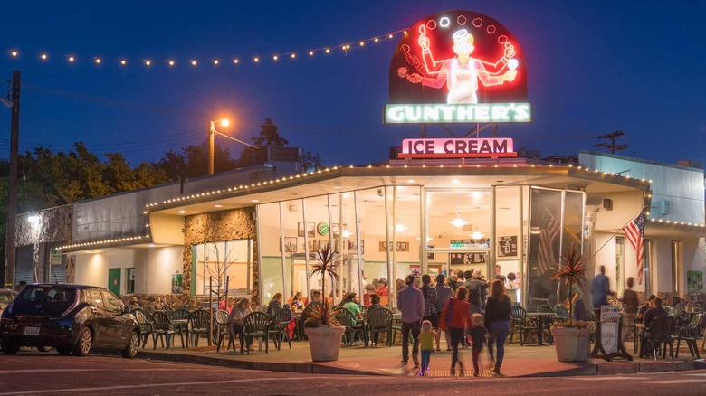 Exterior of Gunther's