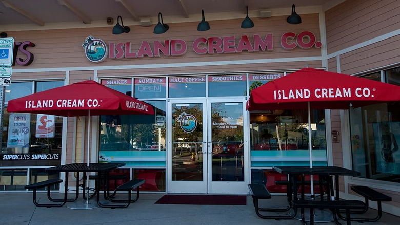 Exterior of Island Cream Co.