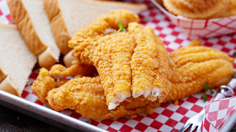 Platter of deep-fried fish