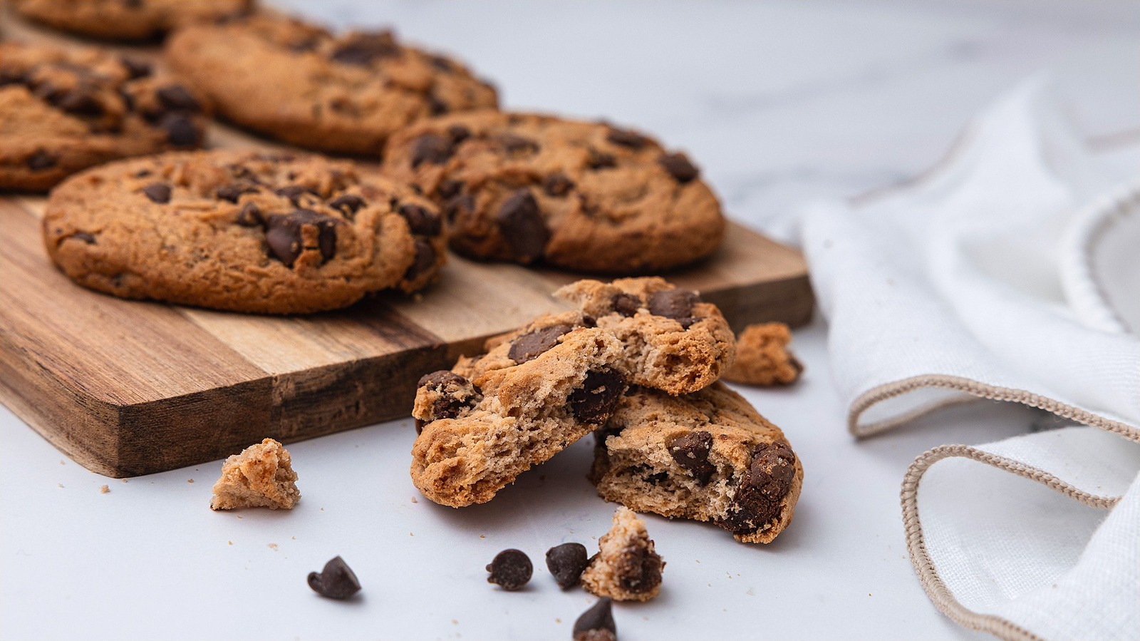 The Best Oven Temperature For Crispy, Not Burnt, Cookies