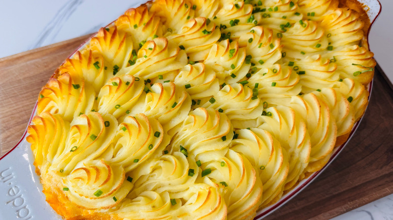 Shepherd's pie garnished with chives