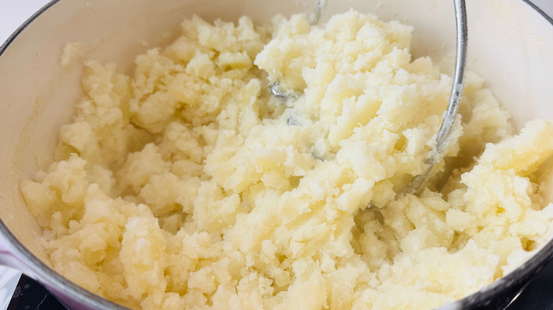 Mashed potatoes in large pot