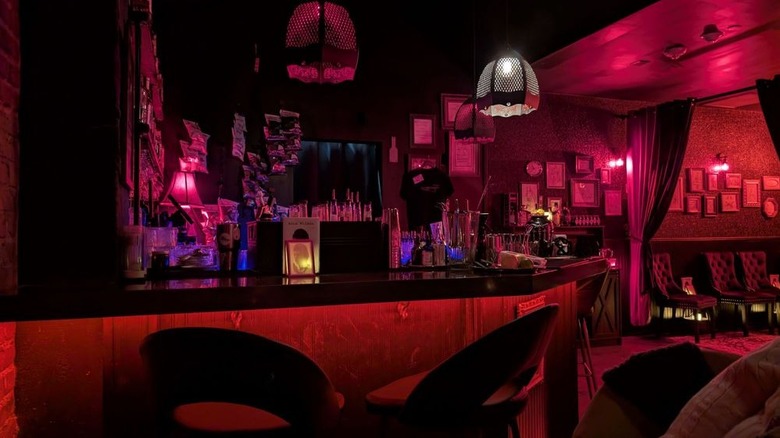 Bar area inside Anna's Place