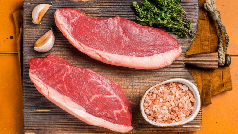 Raw rump cap steaks