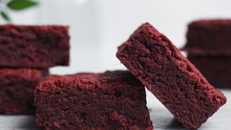 red velvet brownies