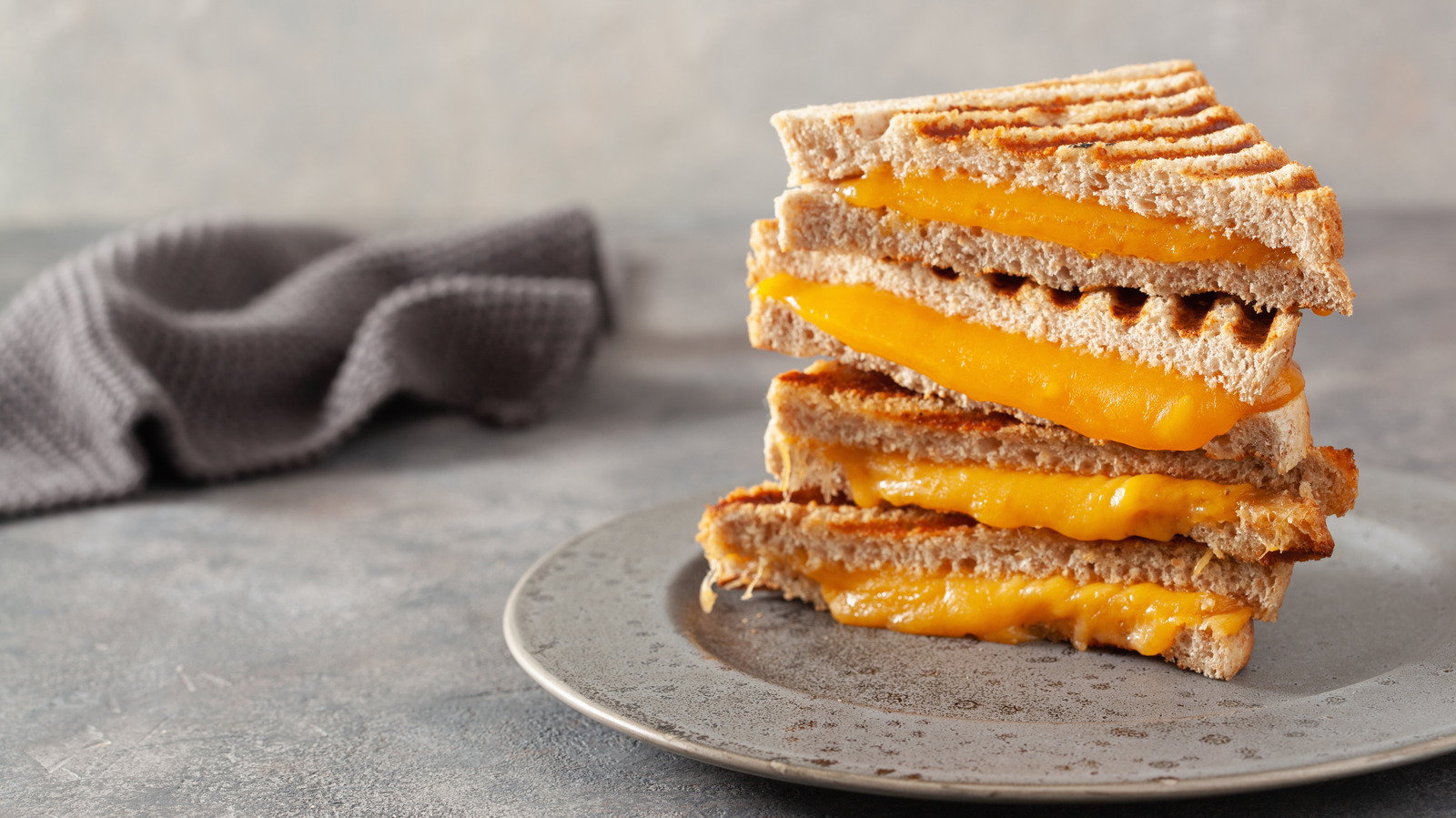 The Secret Canned Ingredient for an Extra Creamy Grilled Cheese Enhancement