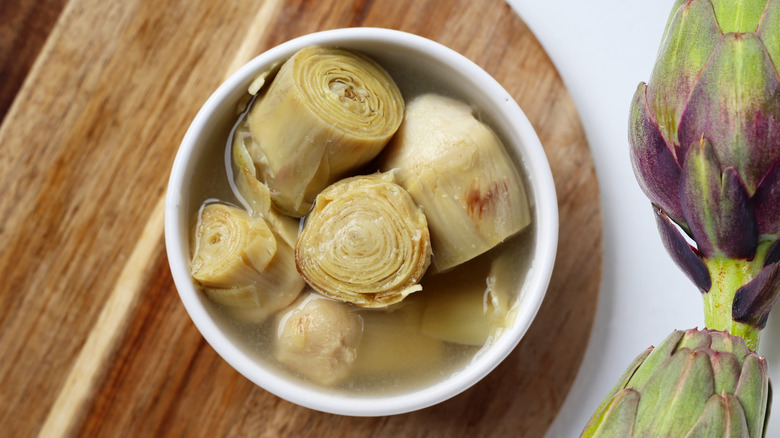 Artichoke hearts in a bowl