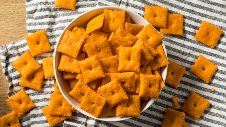 A bowl of Cheez-It crackers