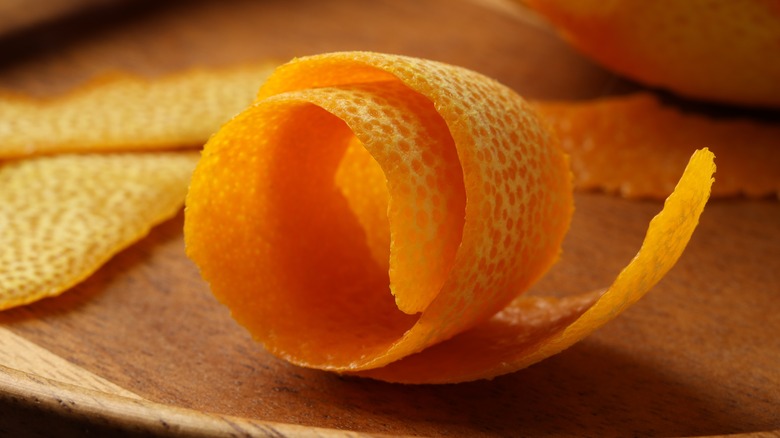 Curl of fresh orange peel
