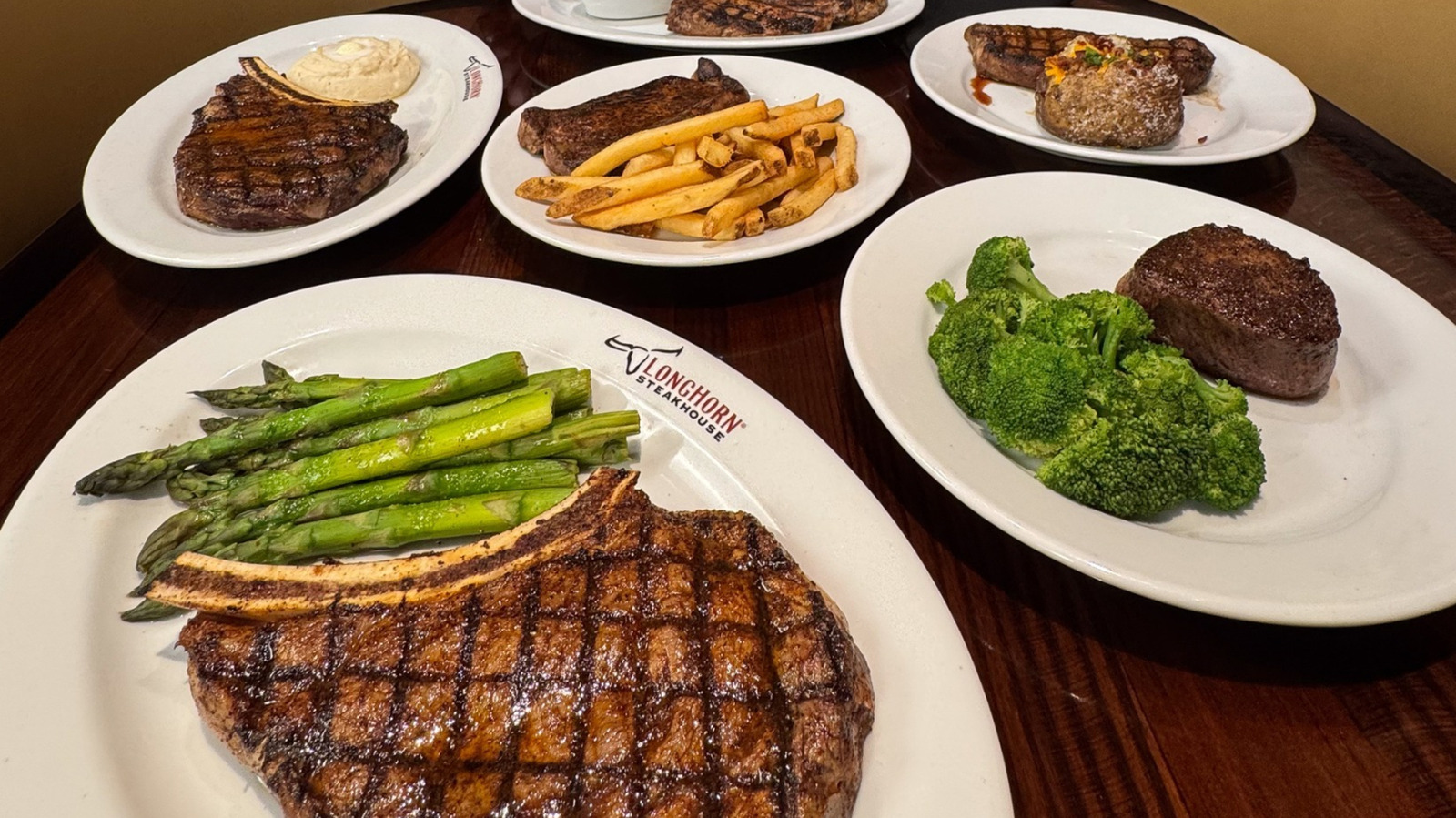 The Classic Cut Of Meat That's A Best Seller At LongHorn Steakhouse