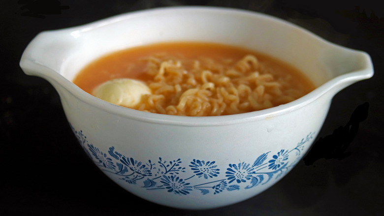 Ramen noodles in a piece of vintage Pyrex dishware.