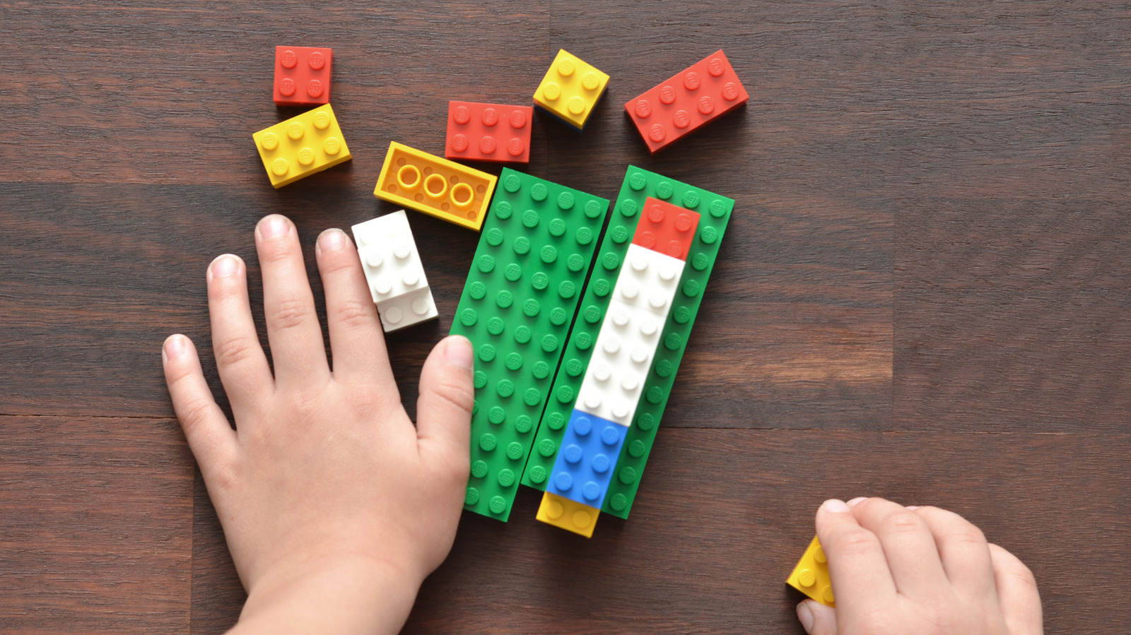 The Clever Way To Use Spare Lego Pieces At Home: Solve This Common ...