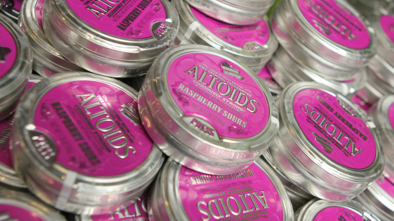 A pile of Altoid Sours