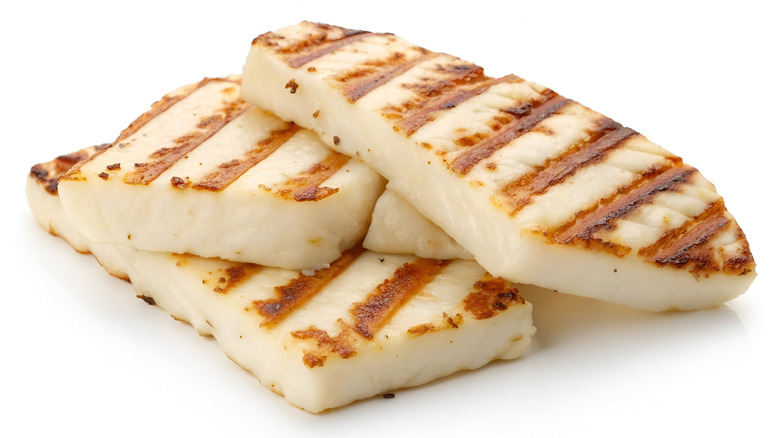 Slices of grilled halloumi cheese