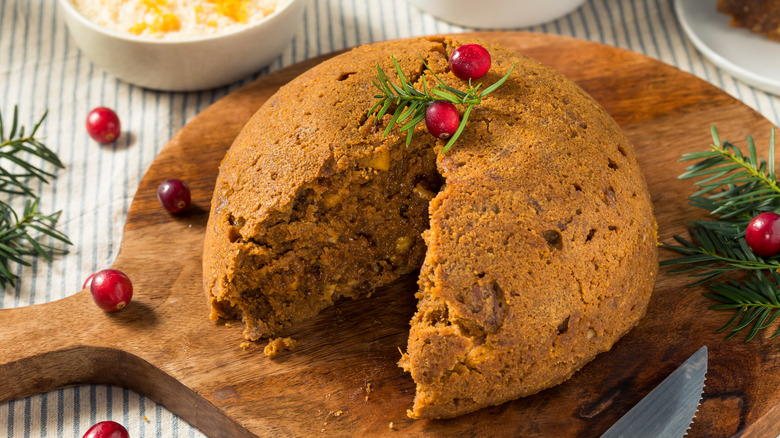 holiday figgy pudding on platter