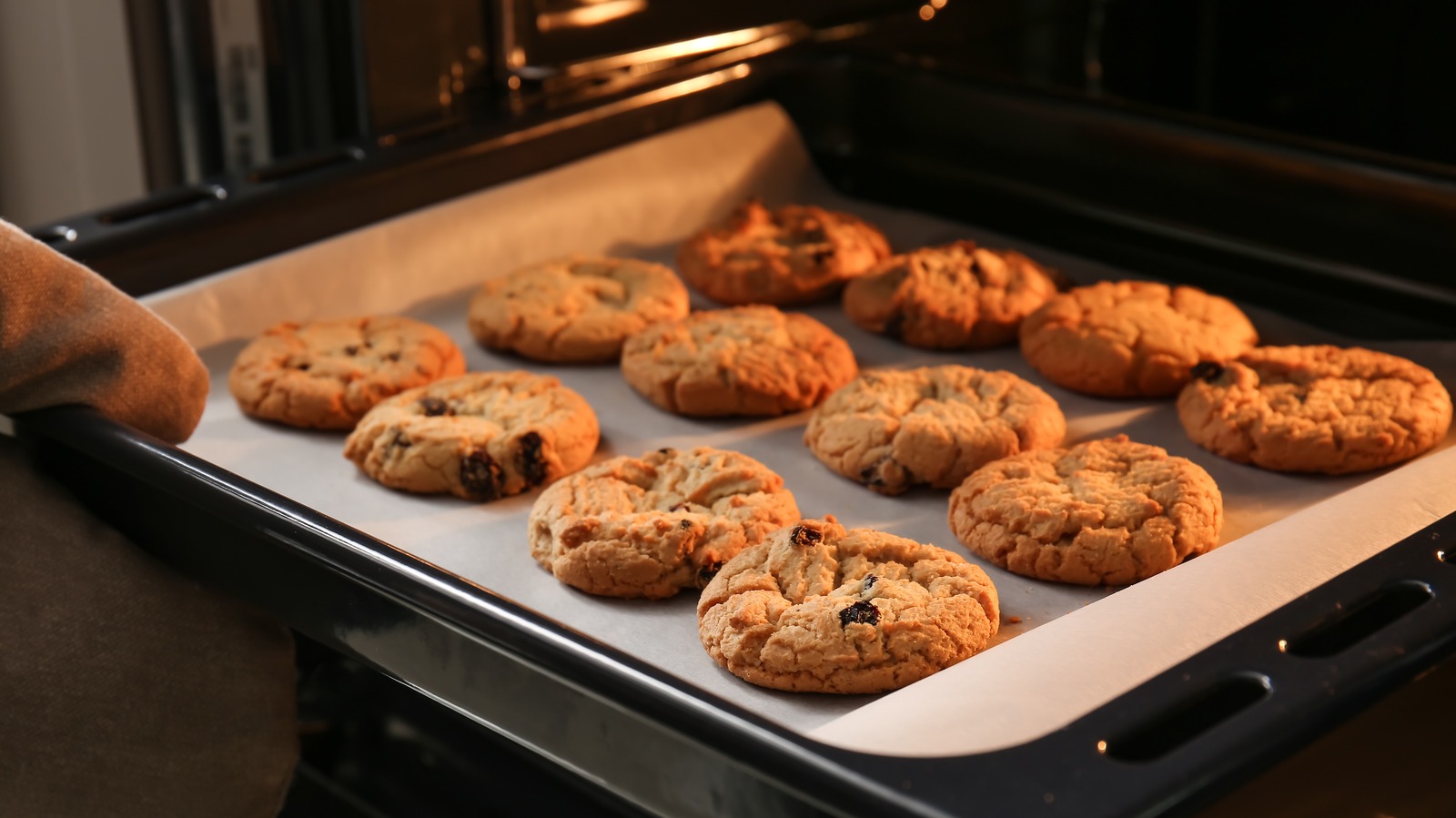 What It Means To Bake Vs. Roast Food In The Oven