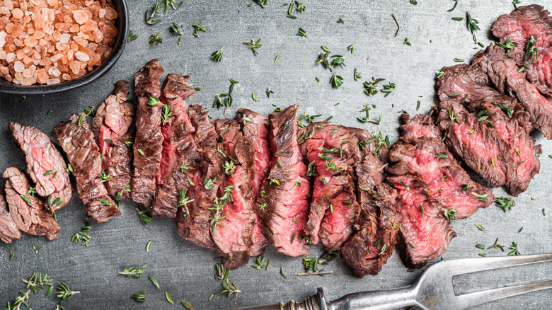 A sliced piece of grilled skirt steak.