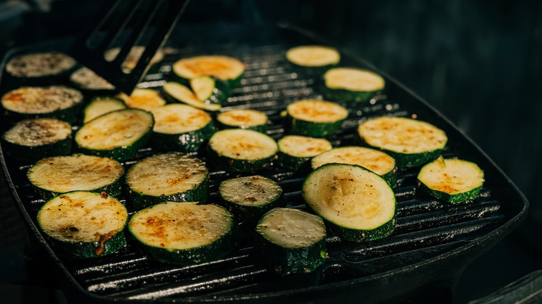 grilled zucchini slices