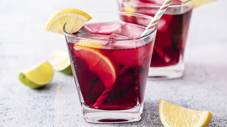 A glass of tinto de verano