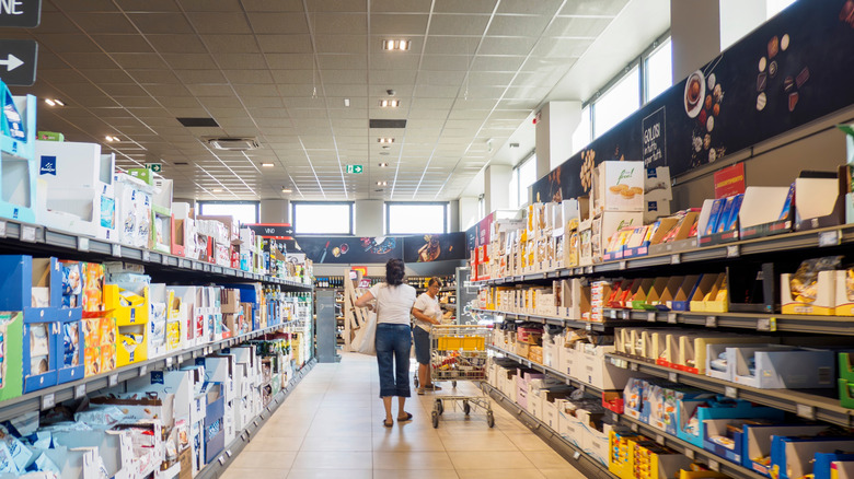 women shopping at Aldi