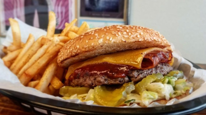 A bacon cheeseburger from Tommy's Burger Stop.