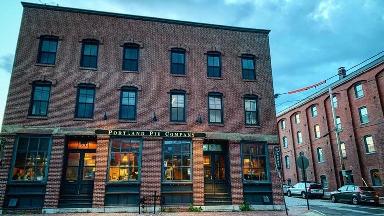 The exterior of Portland Pie Company.