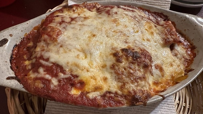 A dish of chicken parm from papa frank's