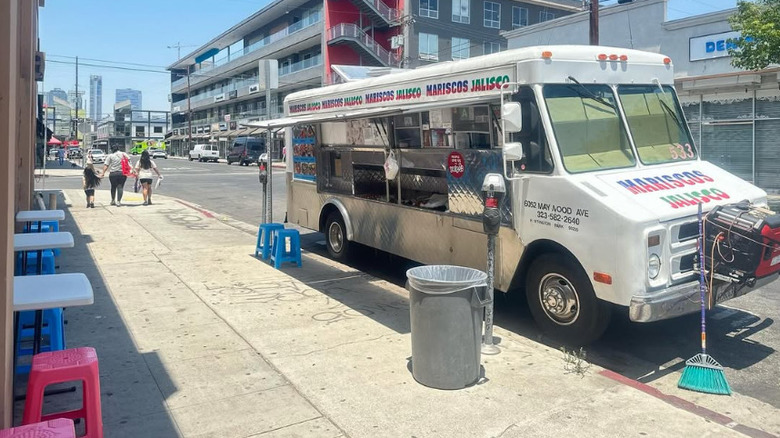 Mariscos Jalisco food truck in downtown Los Angeles
