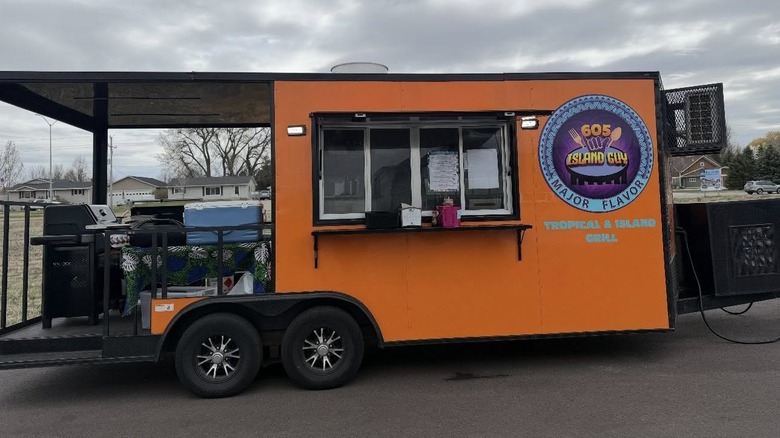 605 Island Guy food truck