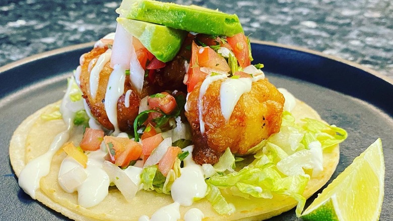 A fish taco at El Catrin