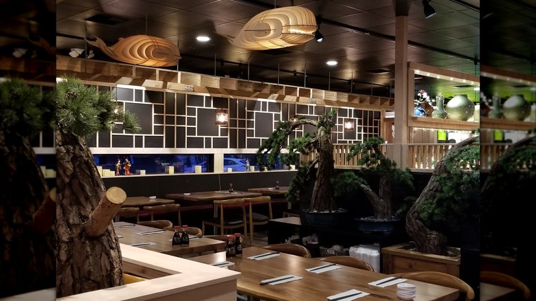 Interior dining room at Sushi Ya