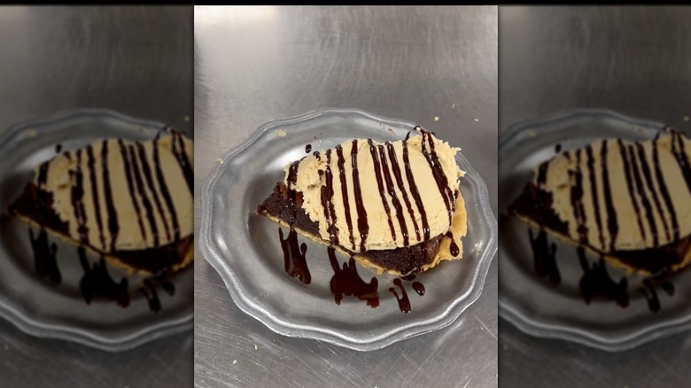 Plate of boatsinker pie