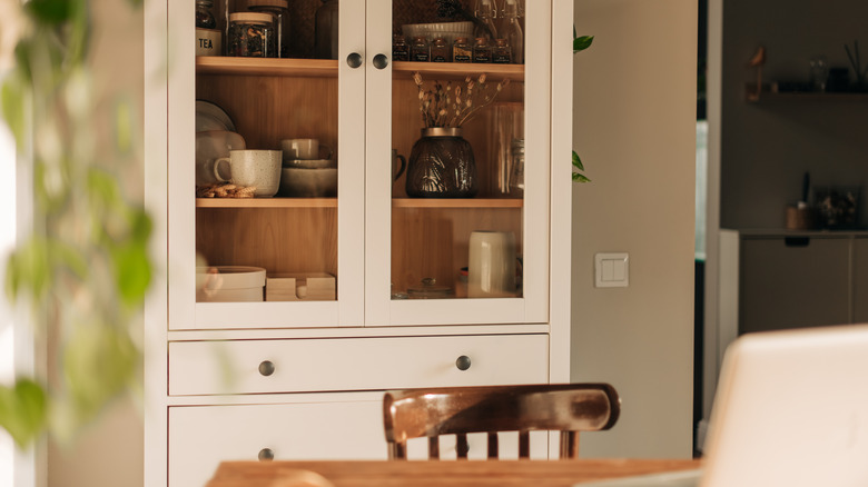 organized kitchen shelf