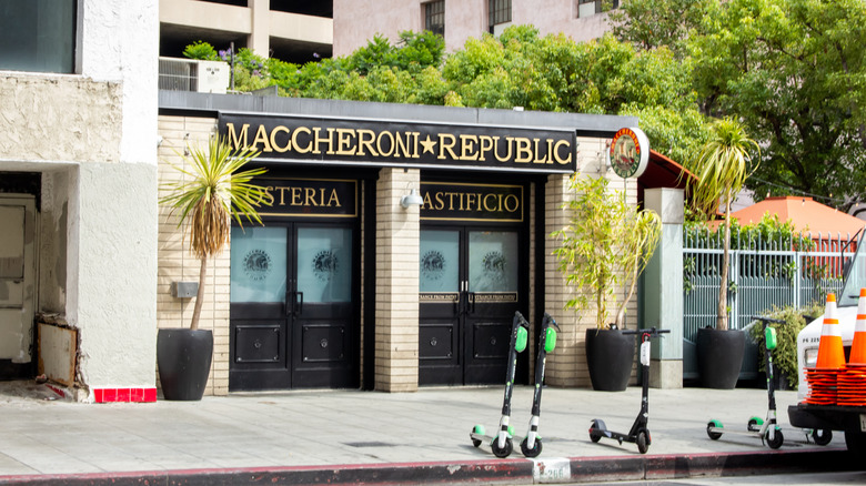 The outside of Maccheroni Republic