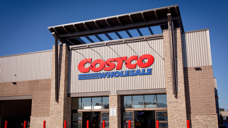 Costco store from the outside