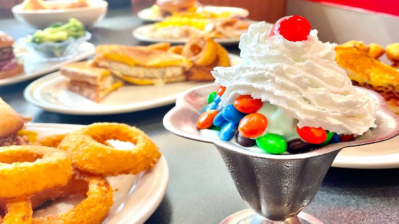 Friendly's banana split and other frozen desserts