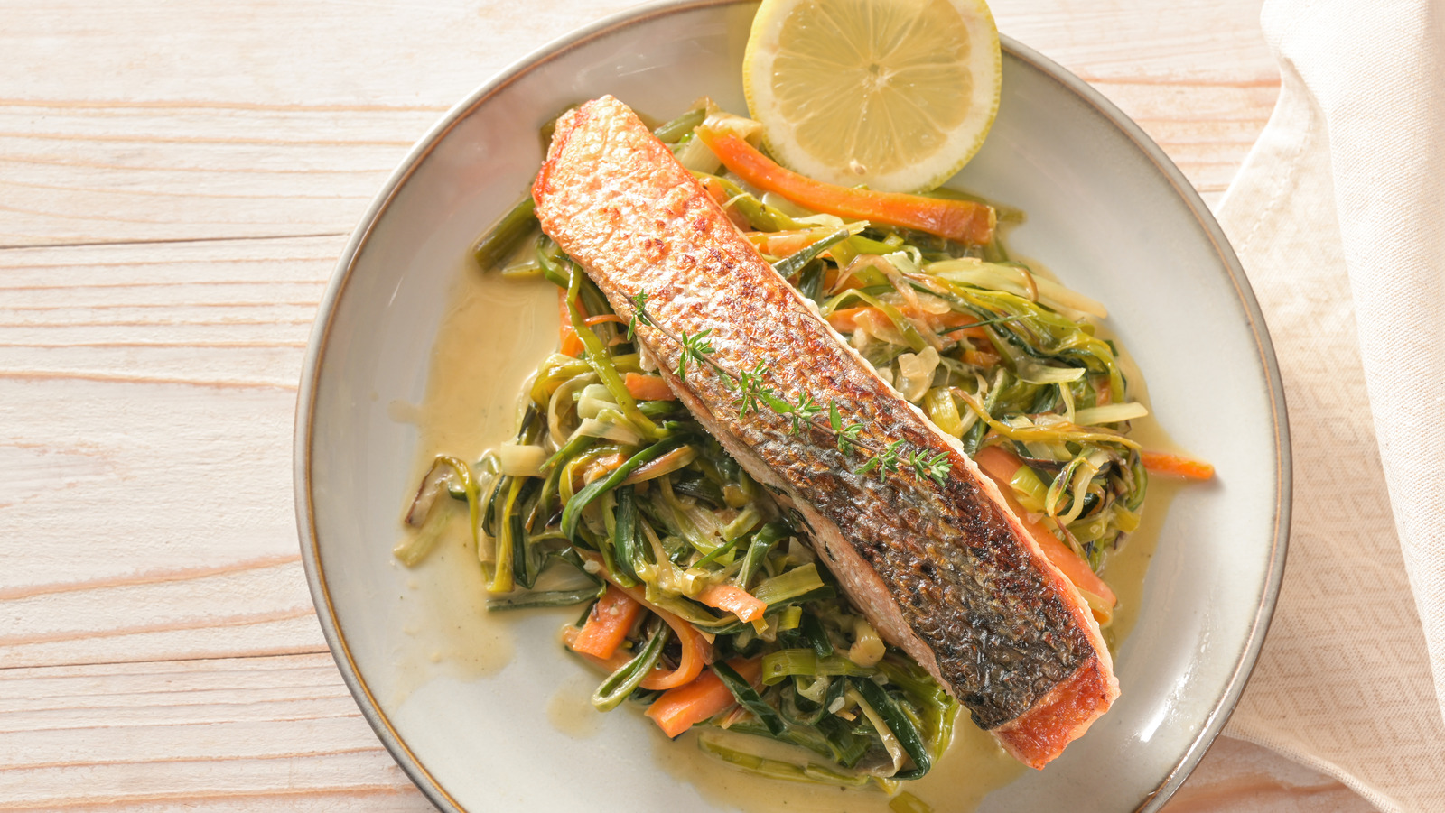 The Mistake Everyone Makes With Salmon Skin