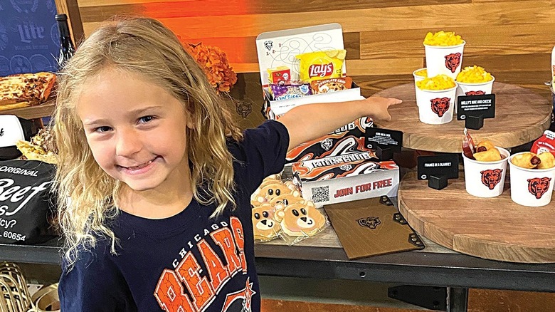 Molly and mac & cheese